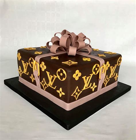 louis vuitton birthday cake for him|louis vuitton birthday cake ideas.